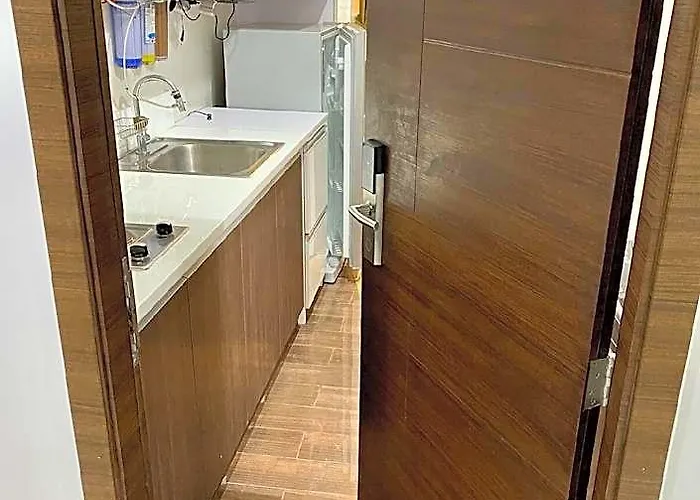 Fresh Air Of Comfort Heart Of Makati Airresidence فندق 5*